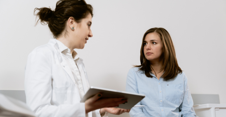 متلازمة تكيس المبايض والعقم – كيف يتم ربطهما